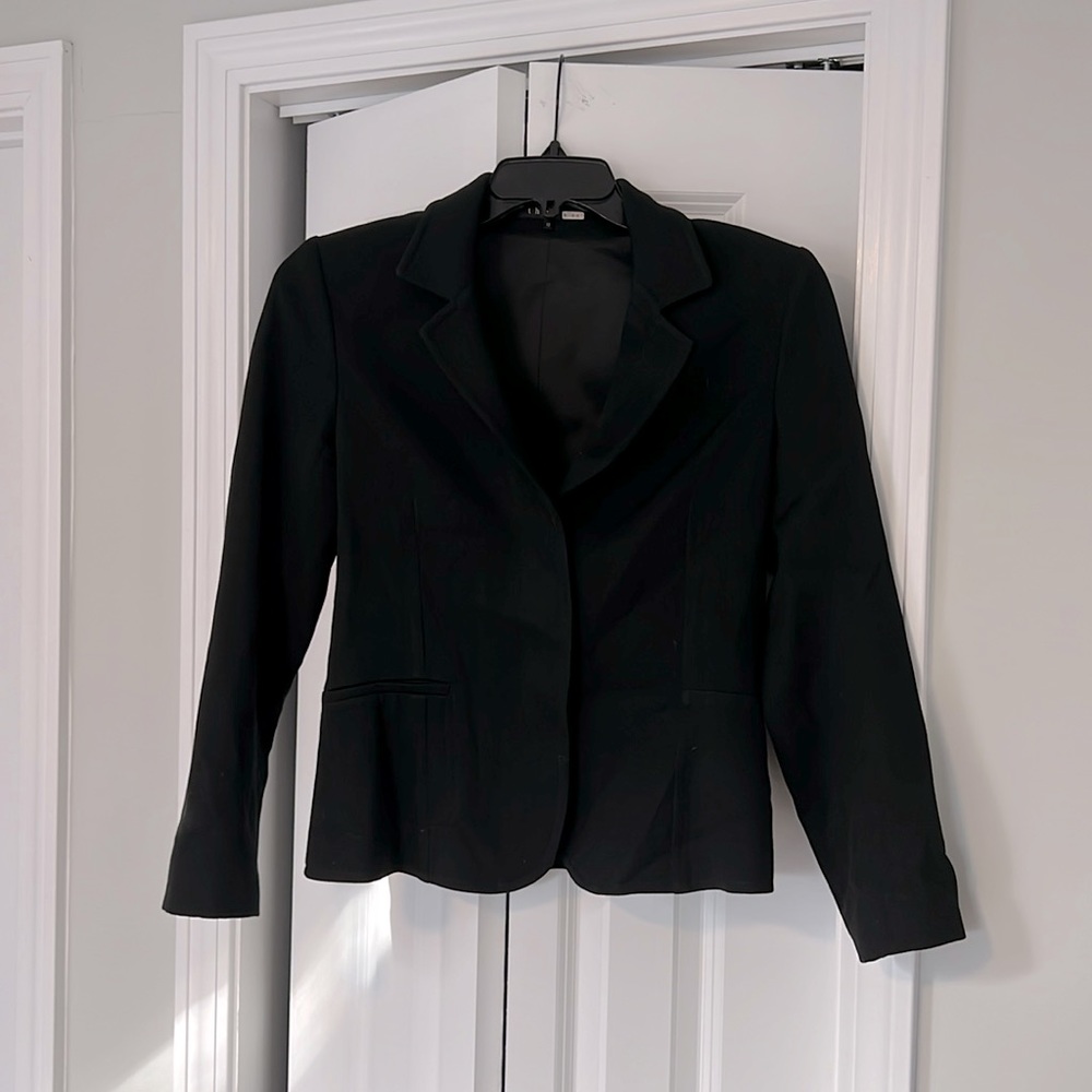 Theory suit jacket with scallop detail